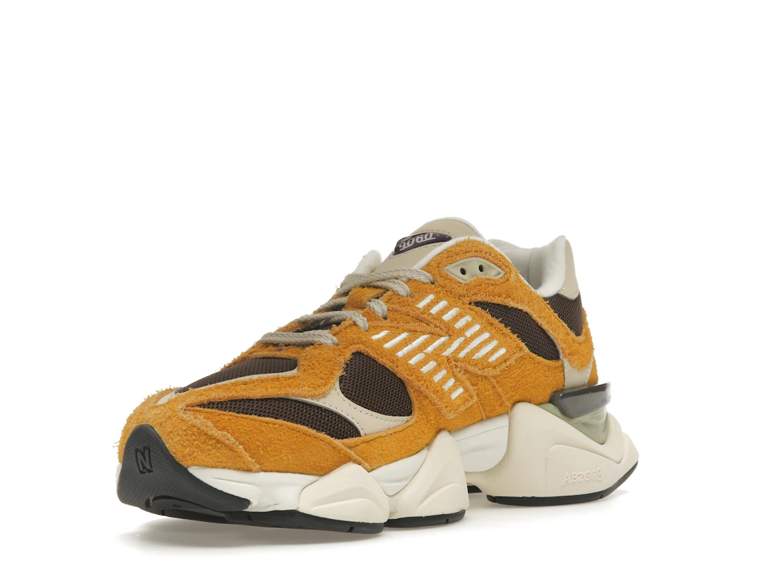 Vue 14 de New Balance 9060 Butterscotch