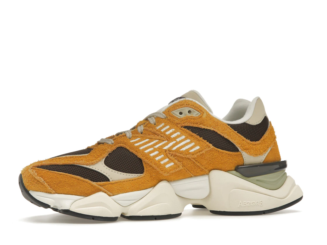 Vue 17 de New Balance 9060 Butterscotch