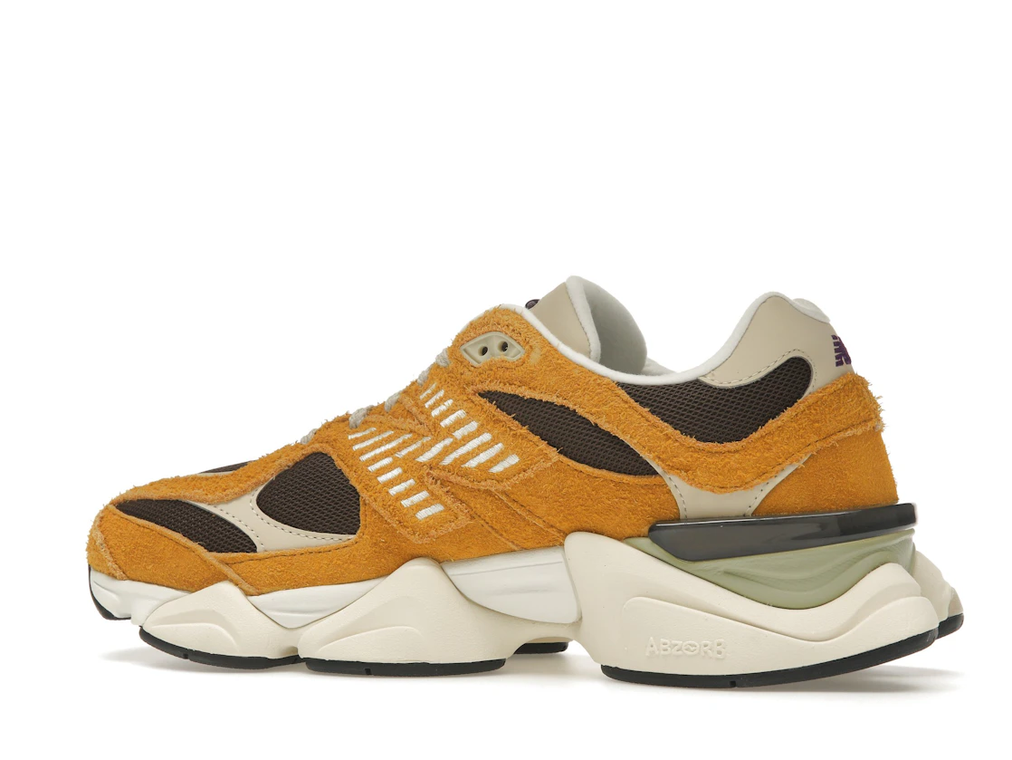 Vue 21 de New Balance 9060 Butterscotch