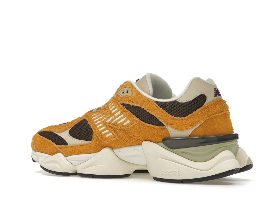 Vue 22 de New Balance 9060 Butterscotch