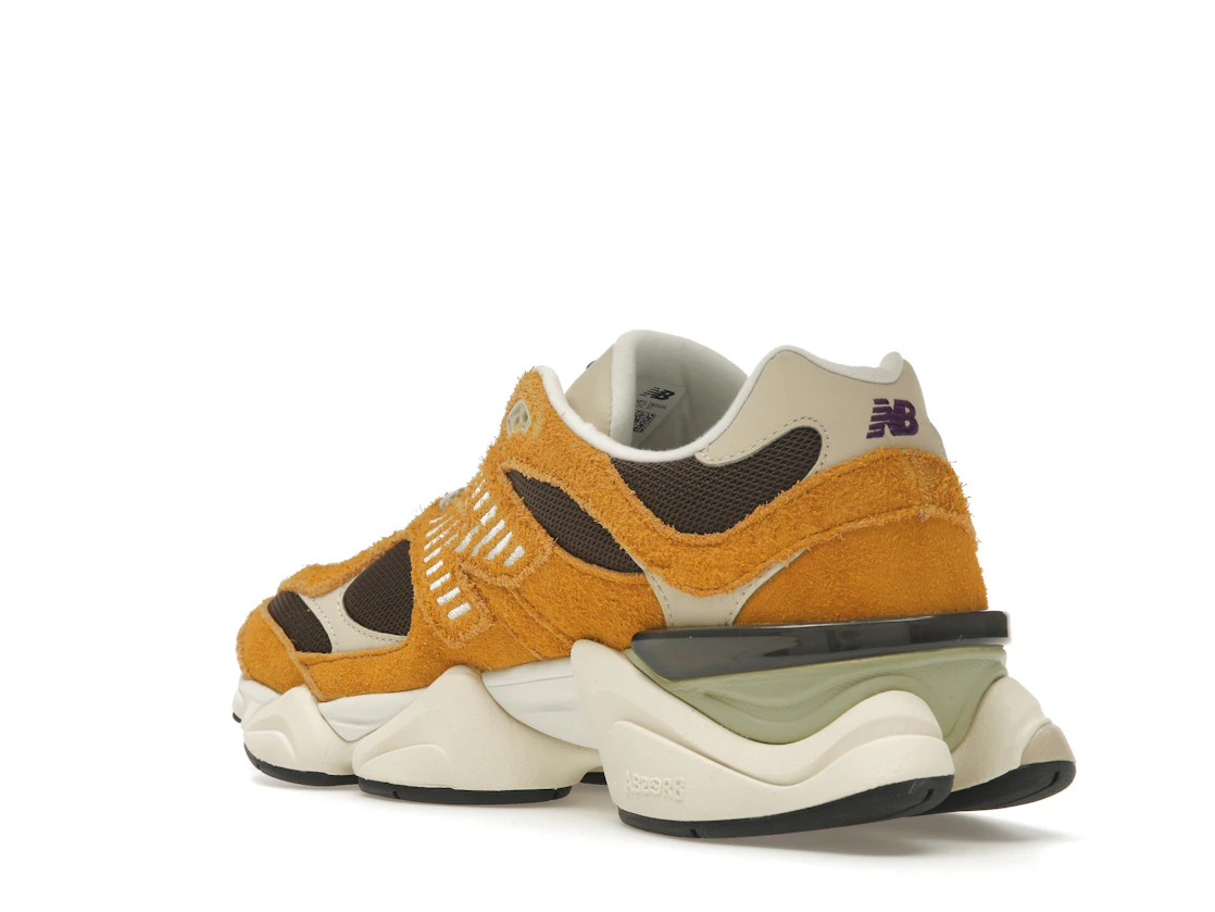 Vue 24 de New Balance 9060 Butterscotch