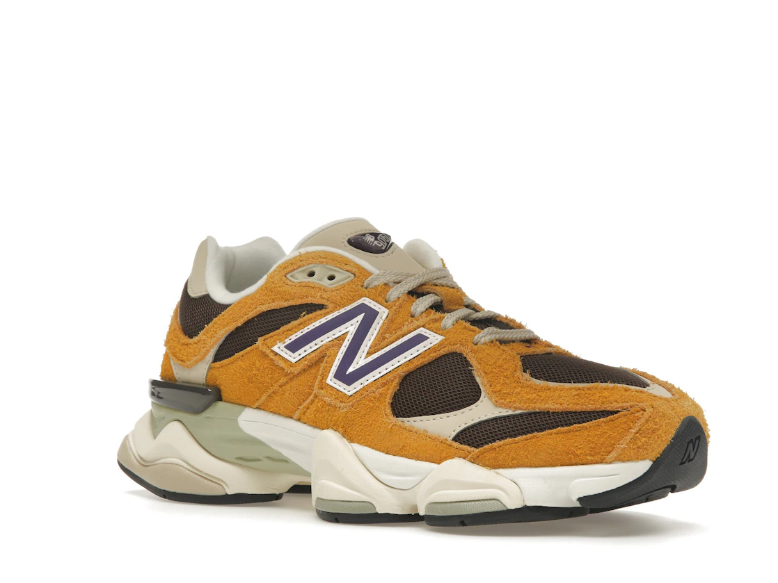 Vue 5 de New Balance 9060 Butterscotch