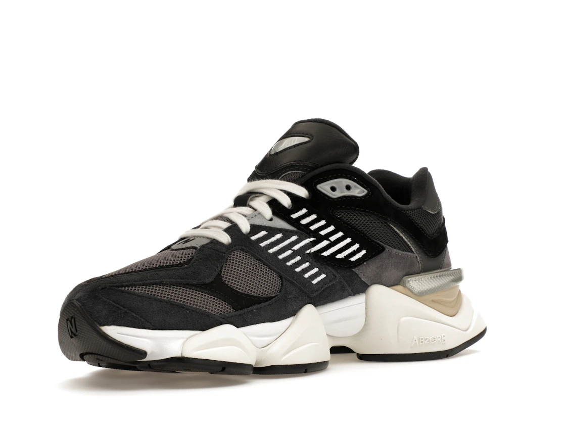 Vue 15 de New Balance 9060 Charcoal