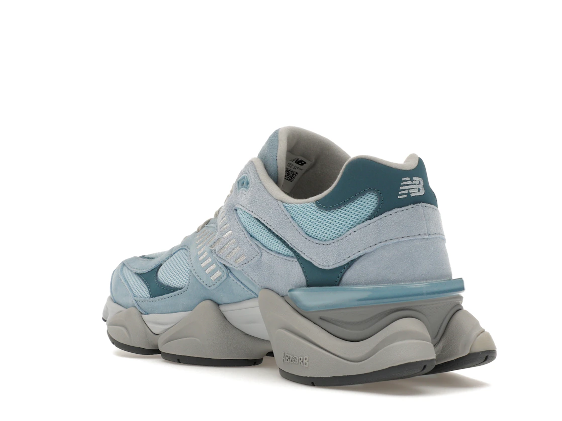 Vue 24 de New Balance 9060 Chrome Blue