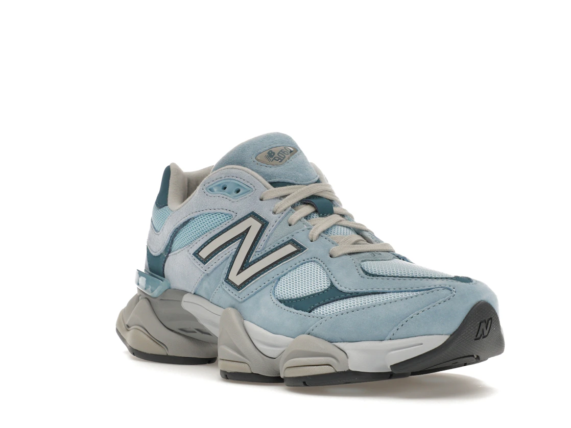 Vue 6 de New Balance 9060 Chrome Blue