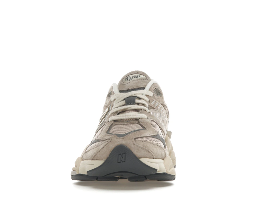 Vue 11 de New Balance 9060 Driftwood Castlerock