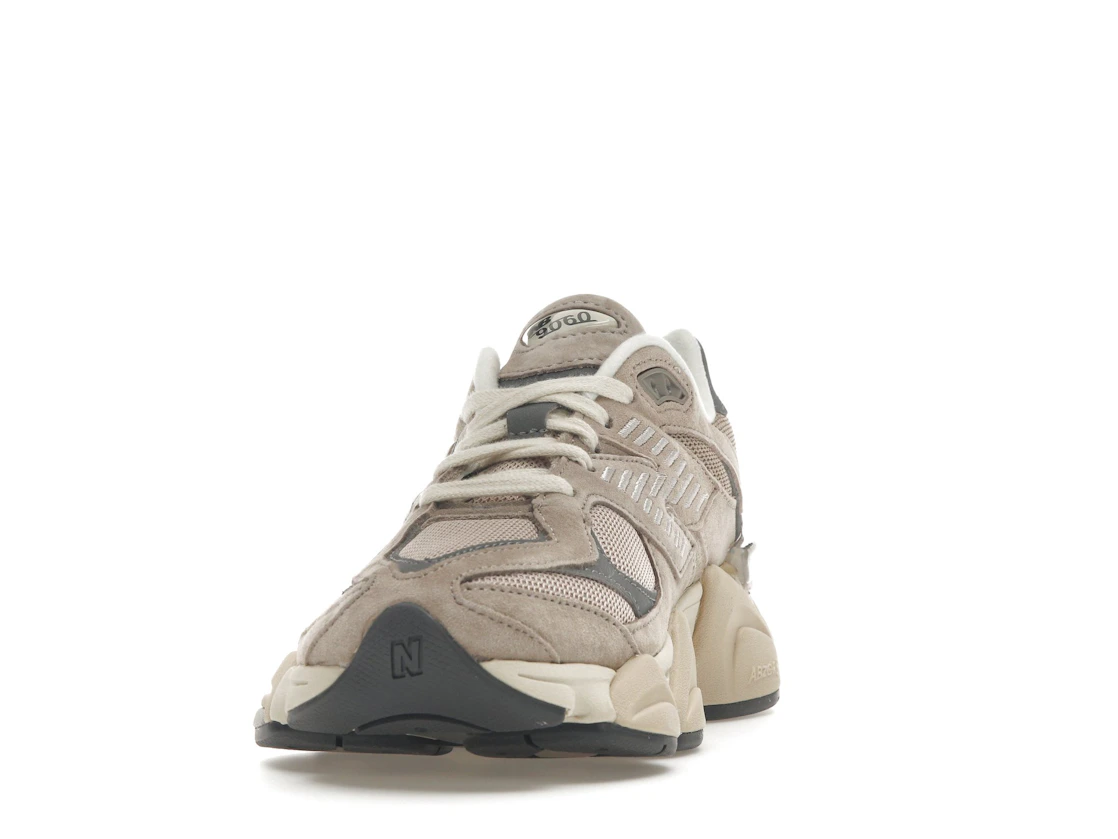 Vue 12 de New Balance 9060 Driftwood Castlerock