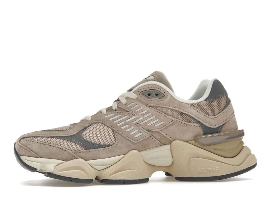 Vue 18 de New Balance 9060 Driftwood Castlerock