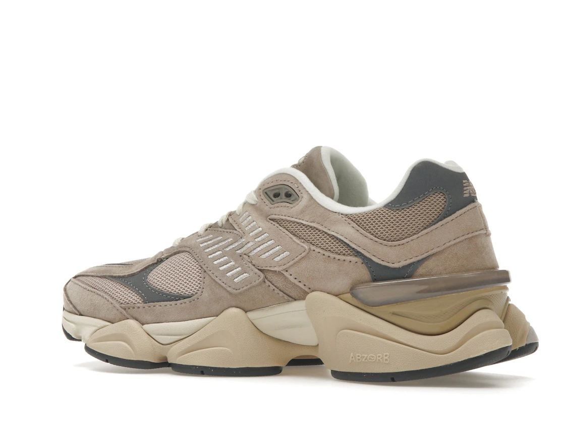 Vue 22 de New Balance 9060 Driftwood Castlerock
