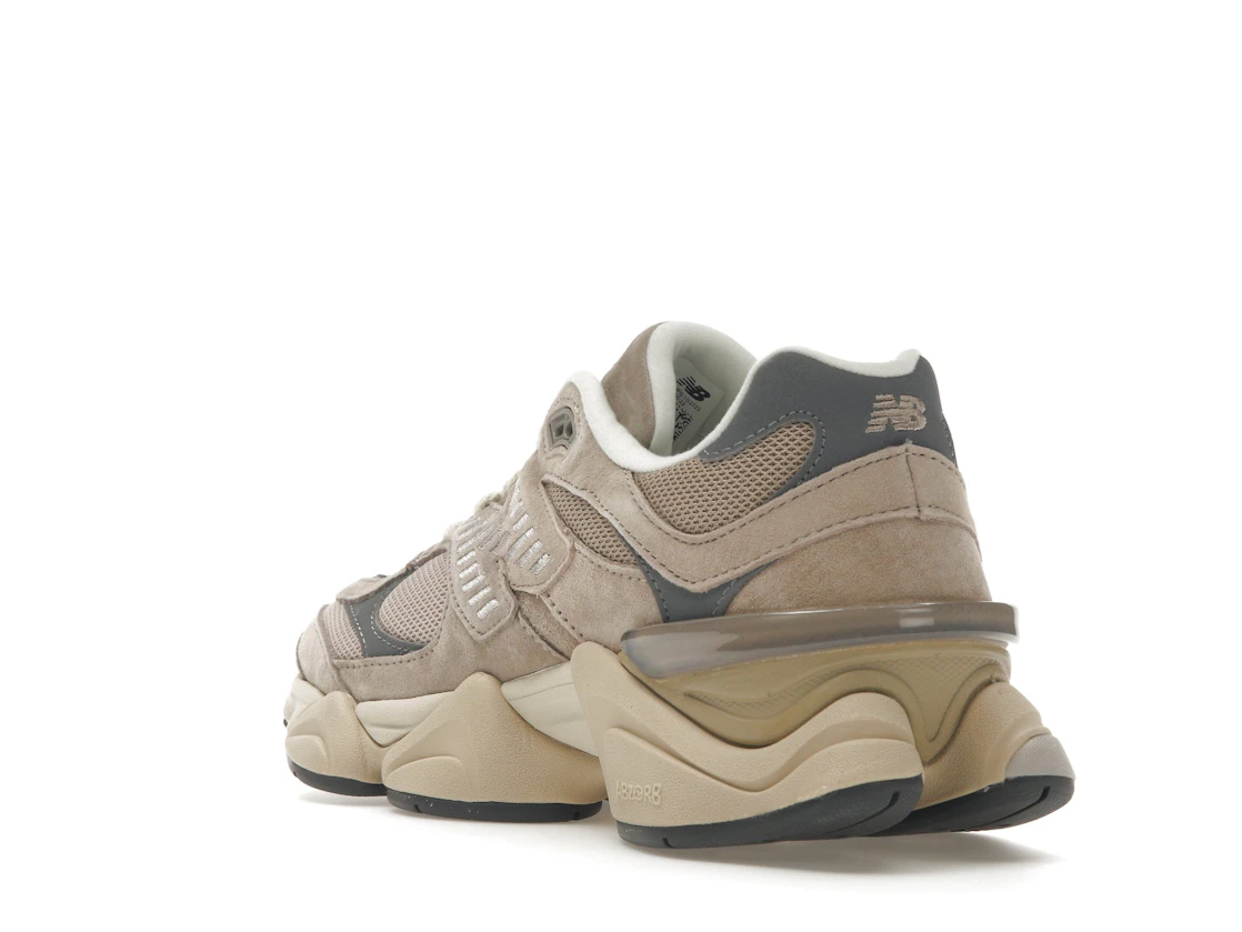 Vue 25 de New Balance 9060 Driftwood Castlerock