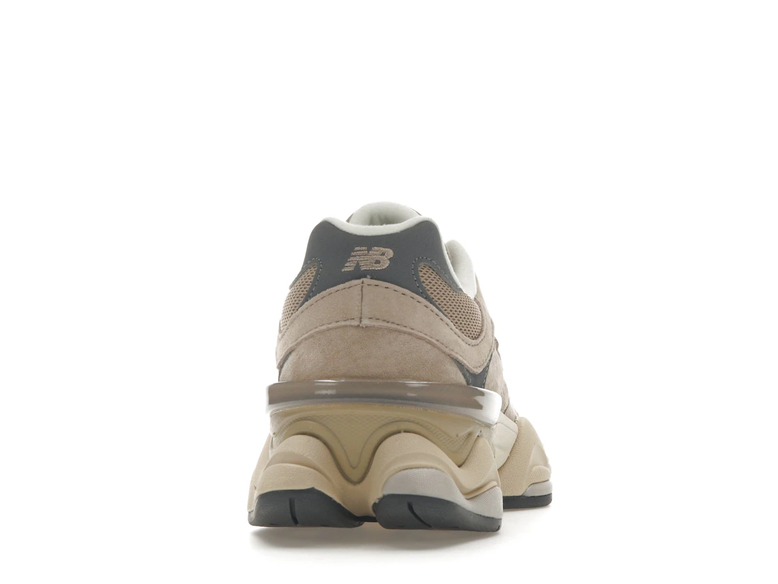 Vue 29 de New Balance 9060 Driftwood Castlerock