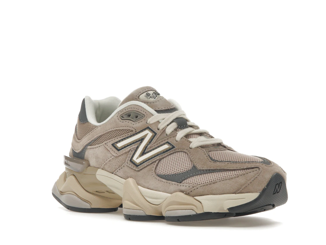 Vue 6 de New Balance 9060 Driftwood Castlerock