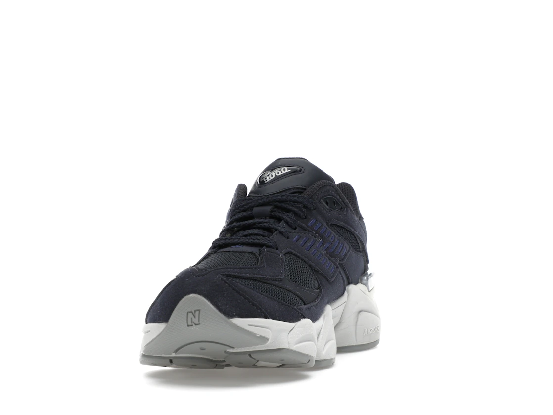 Vue 12 de New Balance 9060 Eclipse Navy (GS)