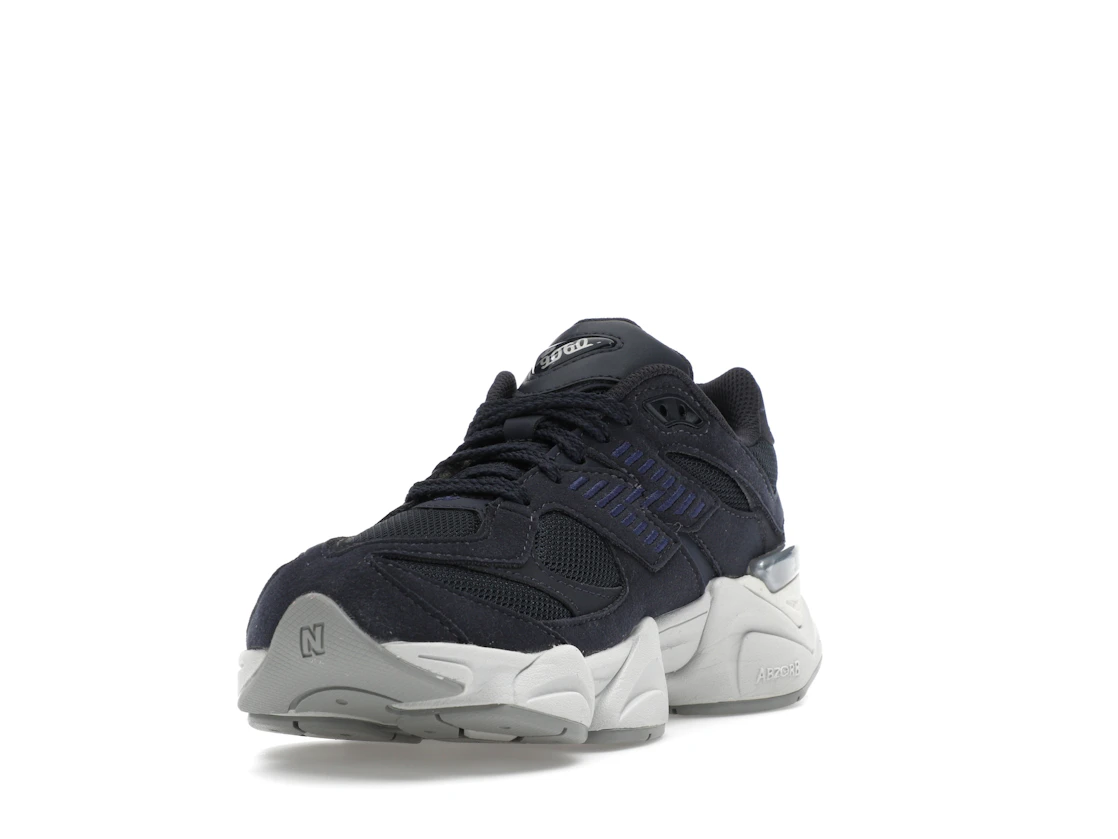 Vue 13 de New Balance 9060 Eclipse Navy (GS)