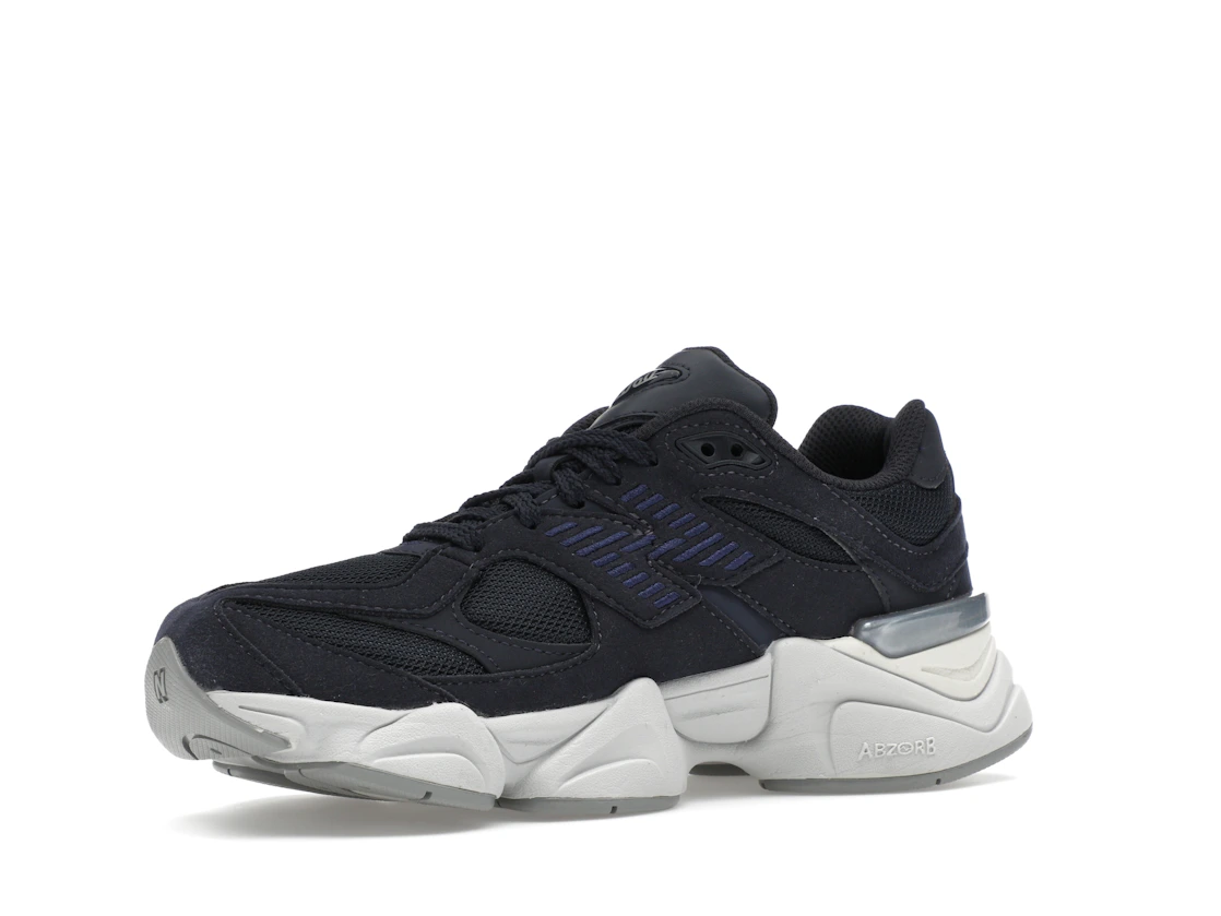 Vue 16 de New Balance 9060 Eclipse Navy (GS)