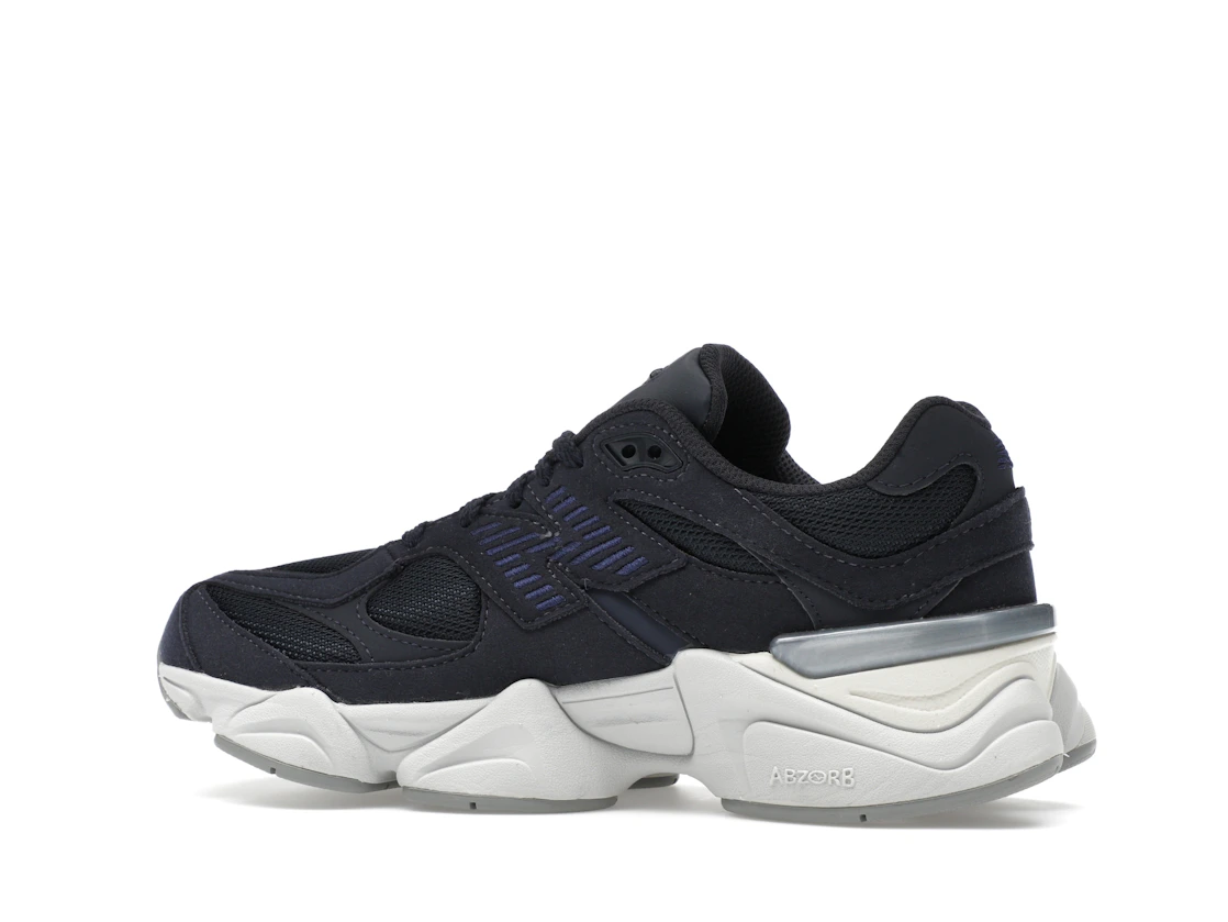 Vue 21 de New Balance 9060 Eclipse Navy (GS)