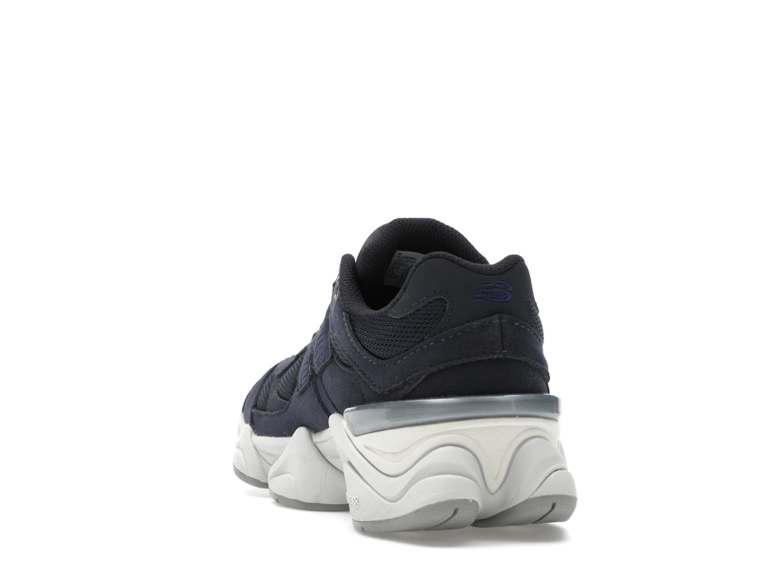 Vue 26 de New Balance 9060 Eclipse Navy (GS)