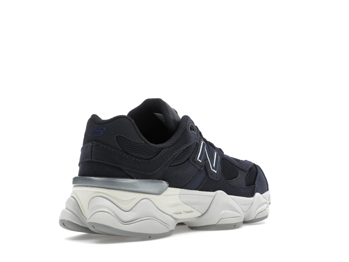 Vue 32 de New Balance 9060 Eclipse Navy (GS)