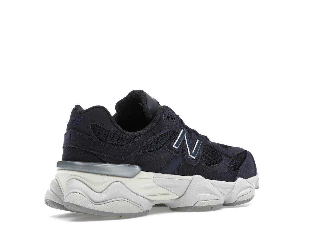 Vue 33 de New Balance 9060 Eclipse Navy (GS)