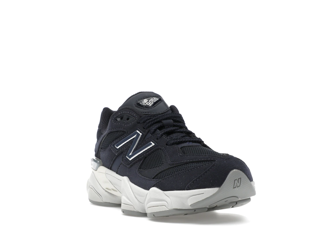 Vue 7 de New Balance 9060 Eclipse Navy (GS)