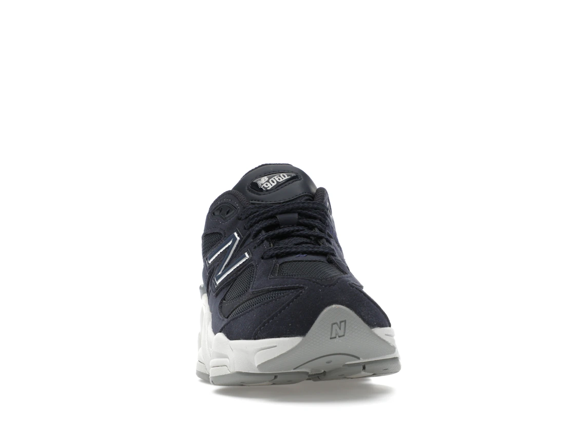 Vue 9 de New Balance 9060 Eclipse Navy (GS)