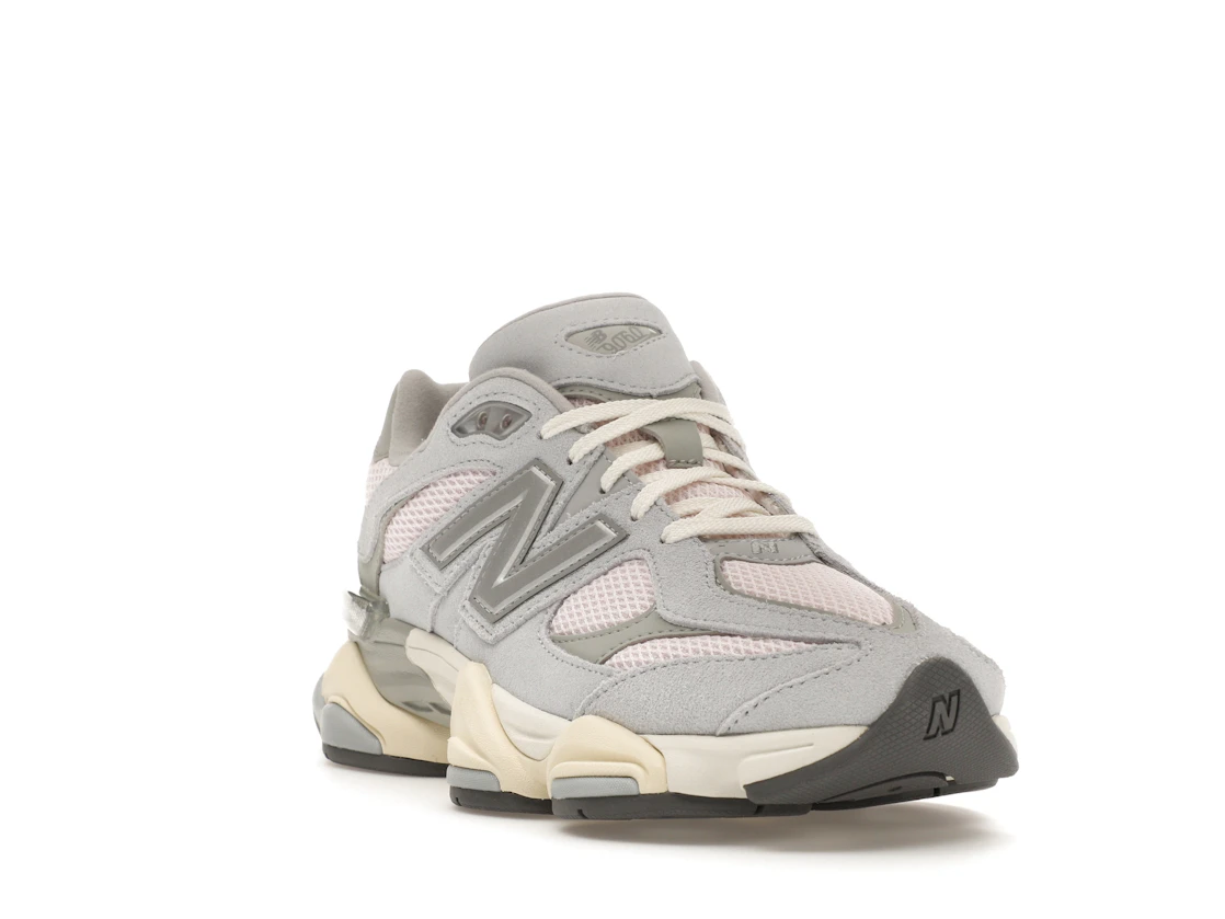 Vue 7 de New Balance 9060 Granite Pink