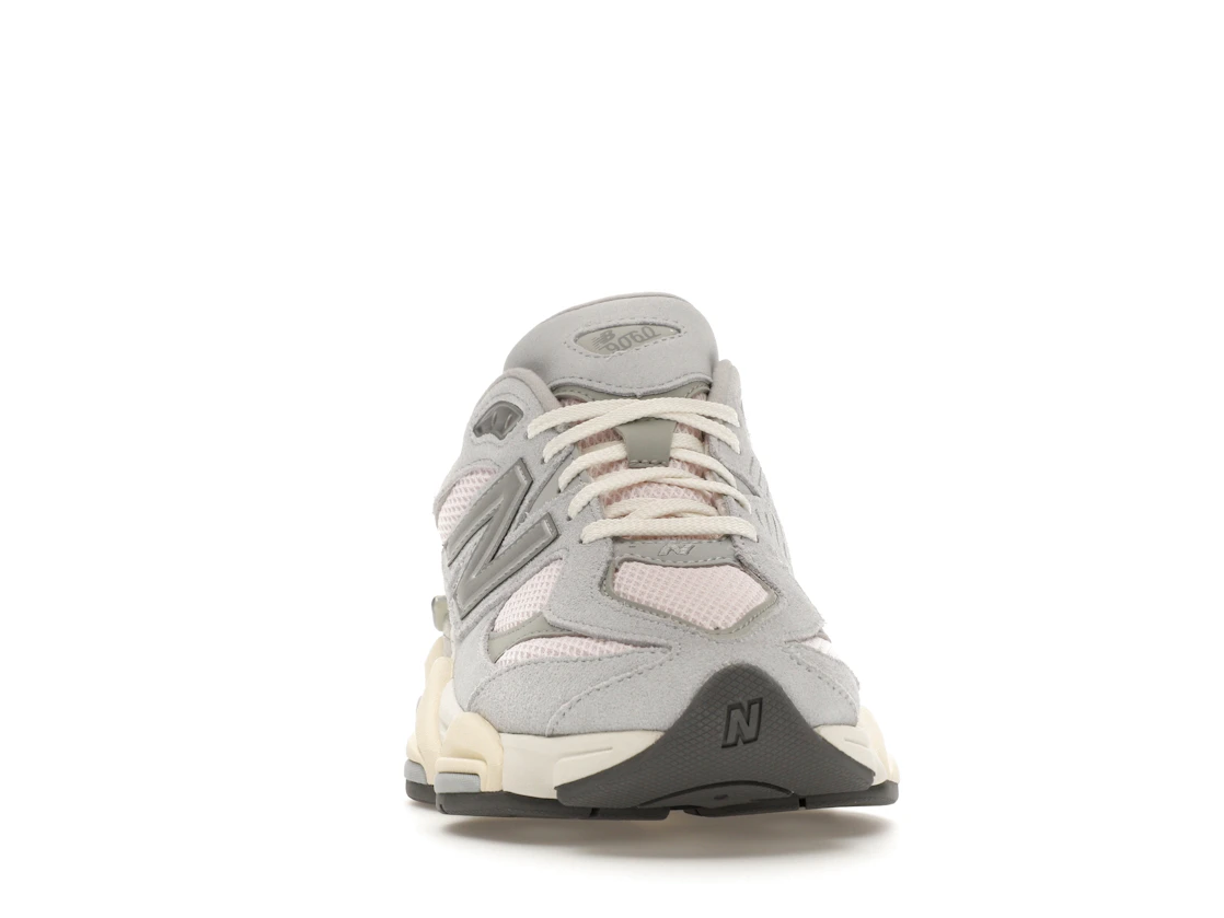 Vue 9 de New Balance 9060 Granite Pink