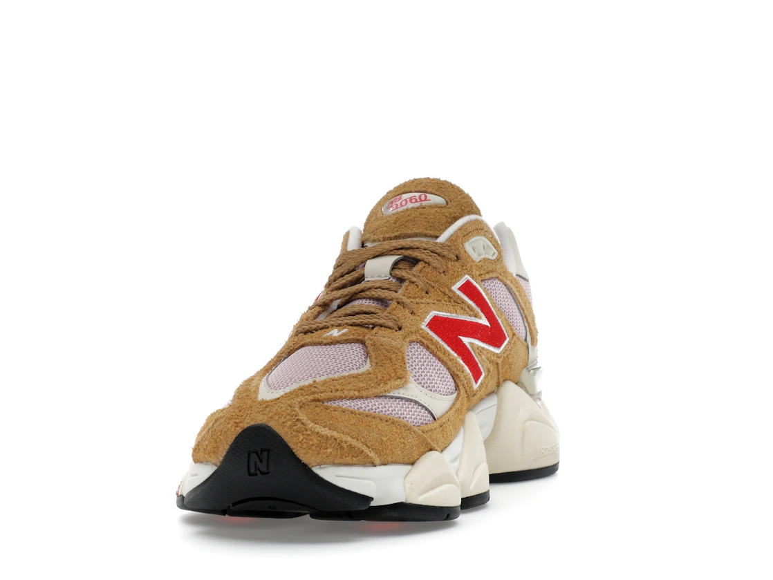 Vue 12 de New Balance 9060 Great Plains True Red