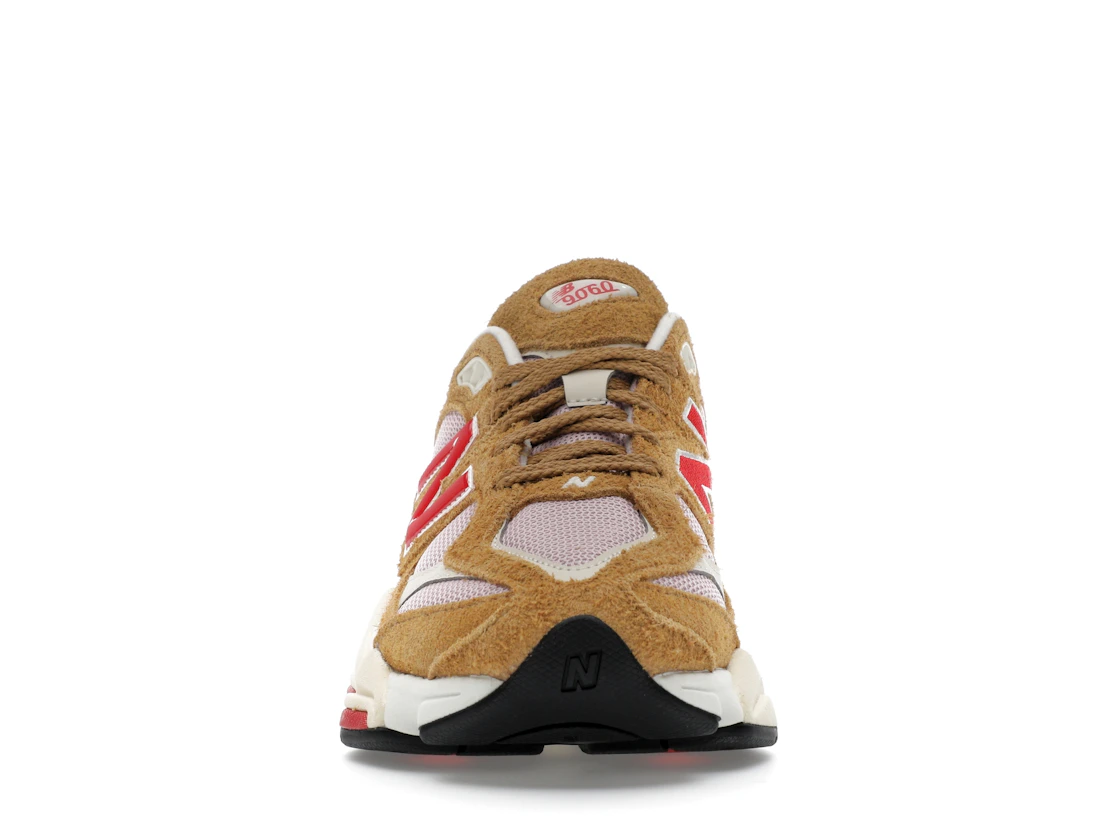 Vue 10 de New Balance 9060 Great Plains True Red