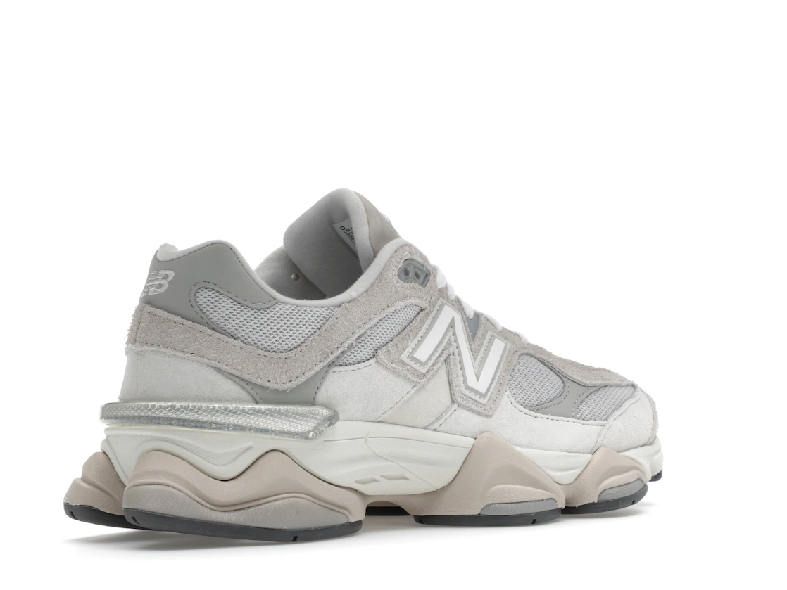 Vue 33 de New Balance 9060 Grey