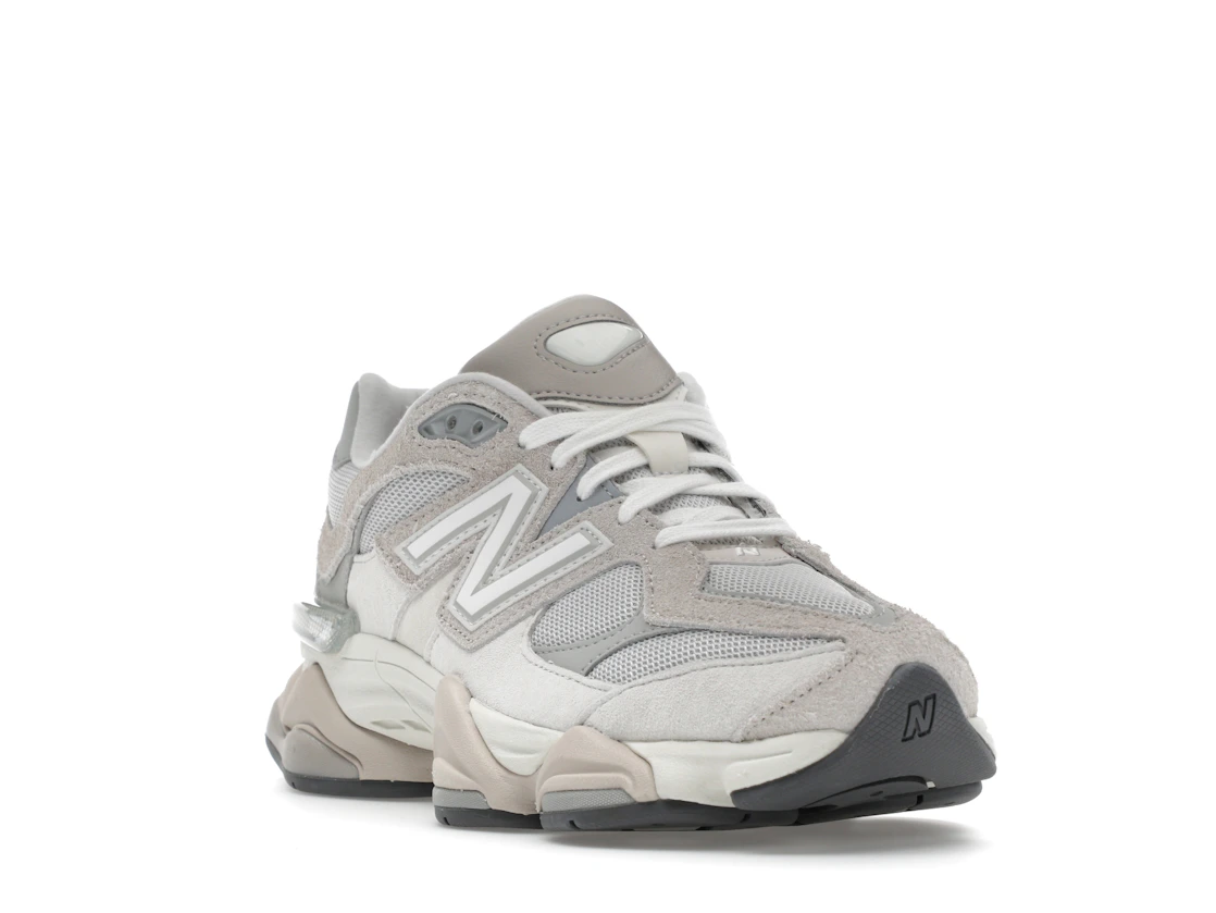Vue 7 de New Balance 9060 Grey