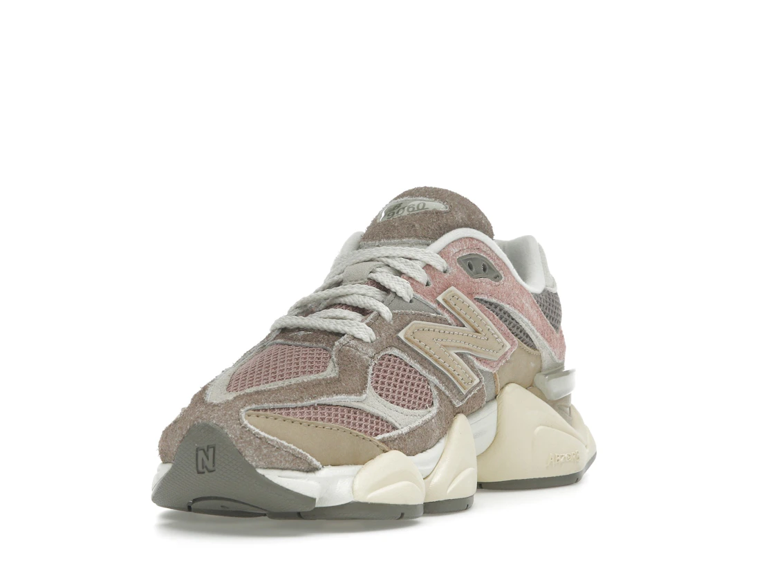 Vue 13 de New Balance 9060 Landslide Mushroom