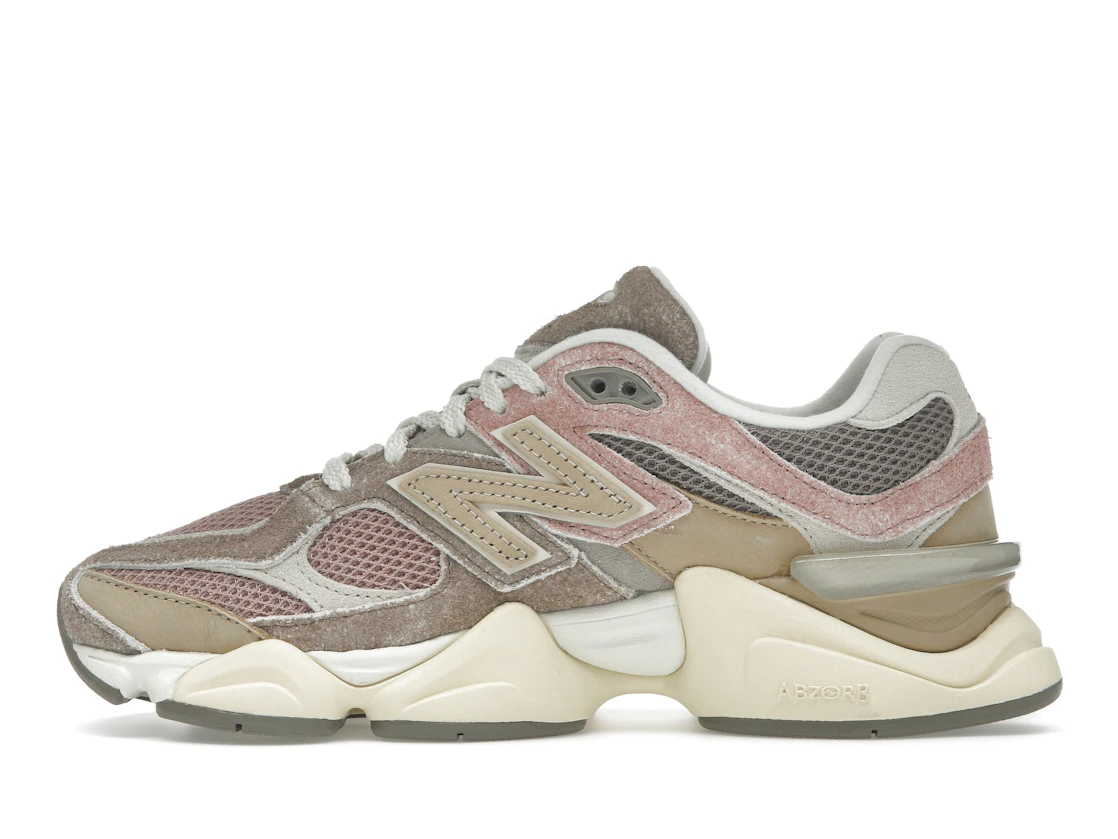 Vue 19 de New Balance 9060 Landslide Mushroom