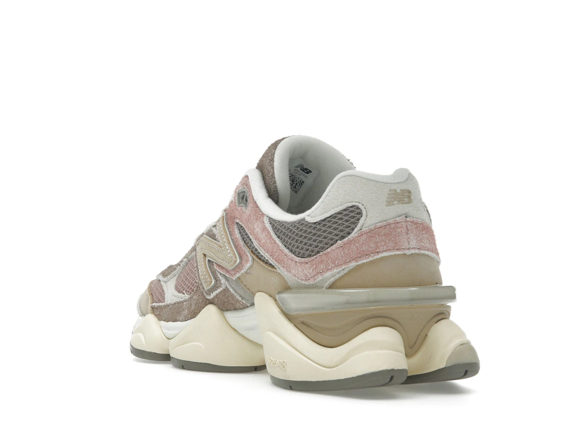 Vue 25 de New Balance 9060 Landslide Mushroom
