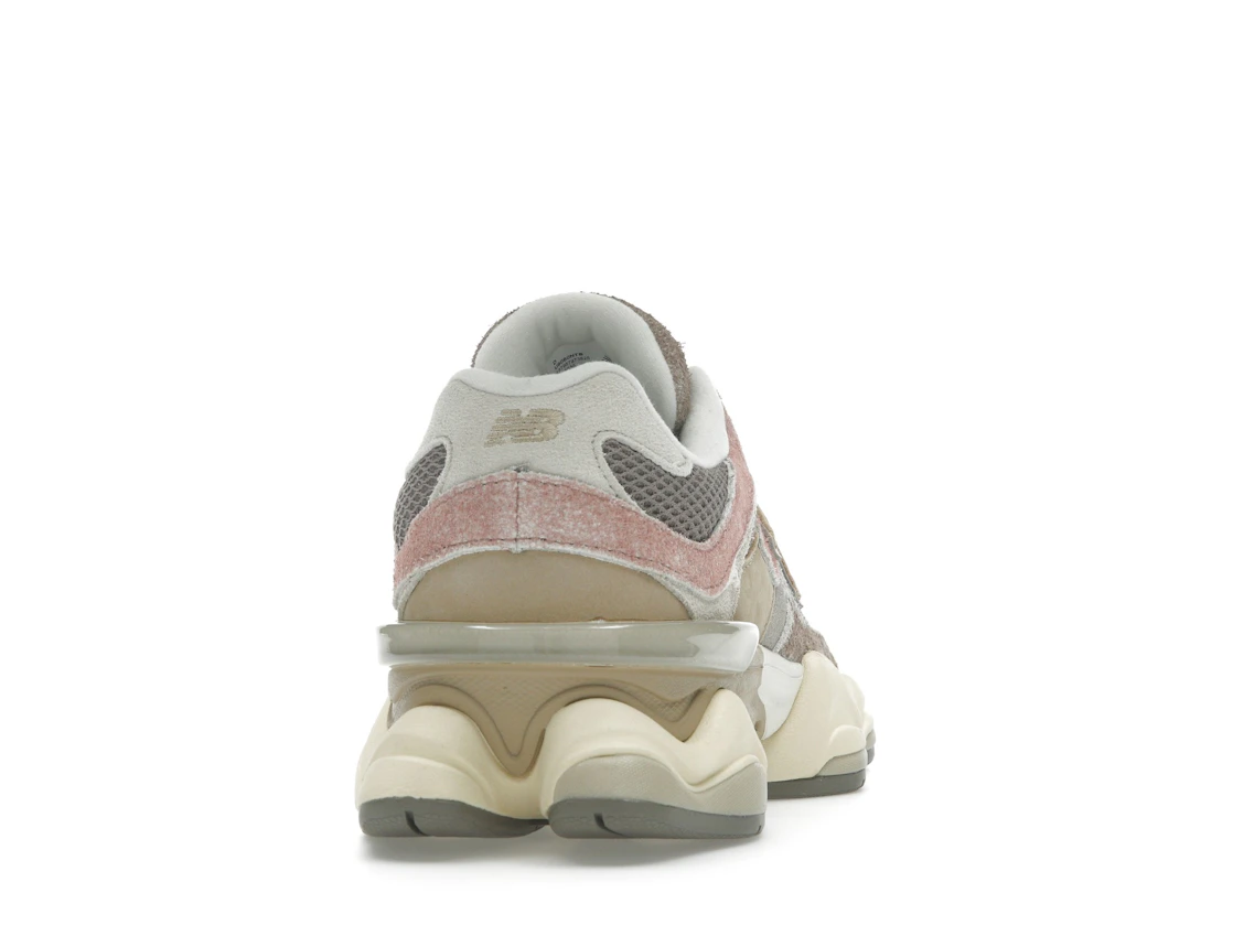 Vue 29 de New Balance 9060 Landslide Mushroom