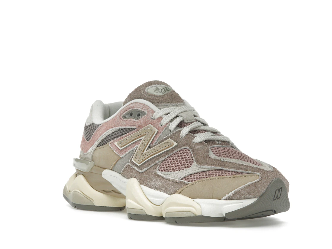Vue 6 de New Balance 9060 Landslide Mushroom