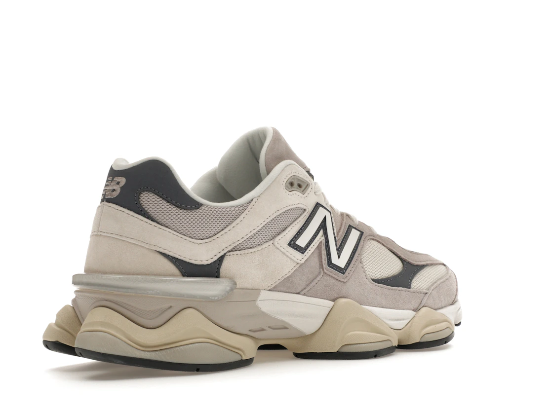 Vue 33 de New Balance 9060 Moonrock Linen