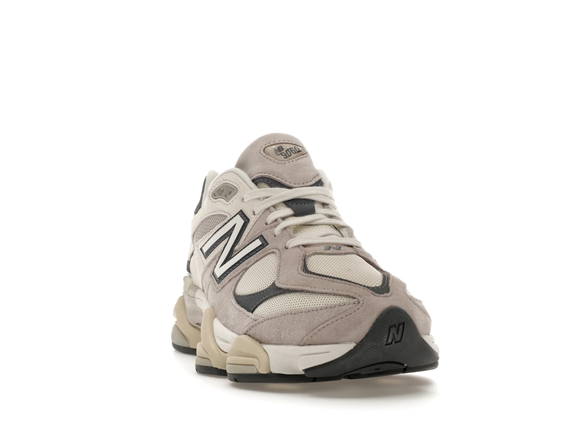 Vue 8 de New Balance 9060 Moonrock Linen