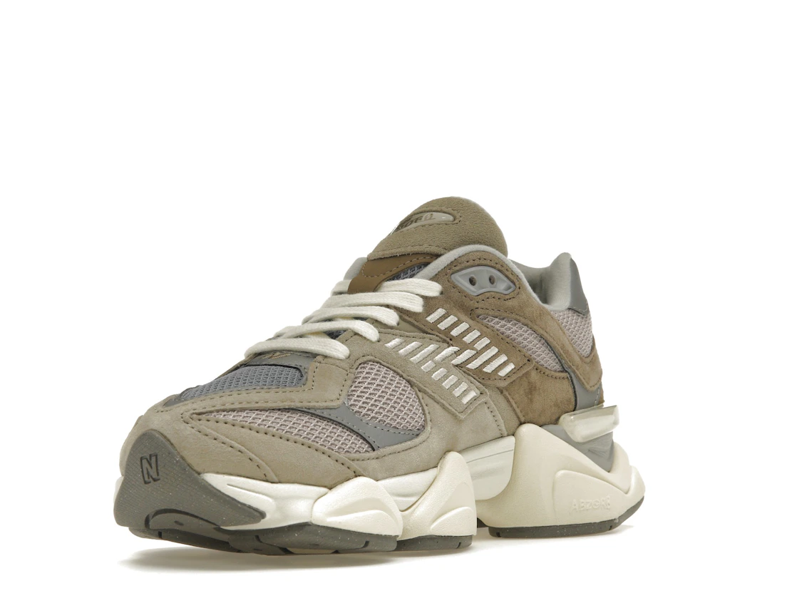 Vue 14 de New Balance 9060 Mushroom Aluminum