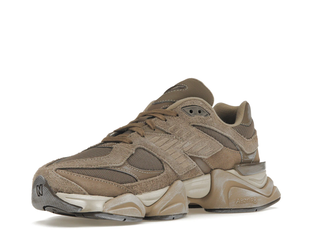 Vue 15 de New Balance 9060 Mushroom Timberwolf