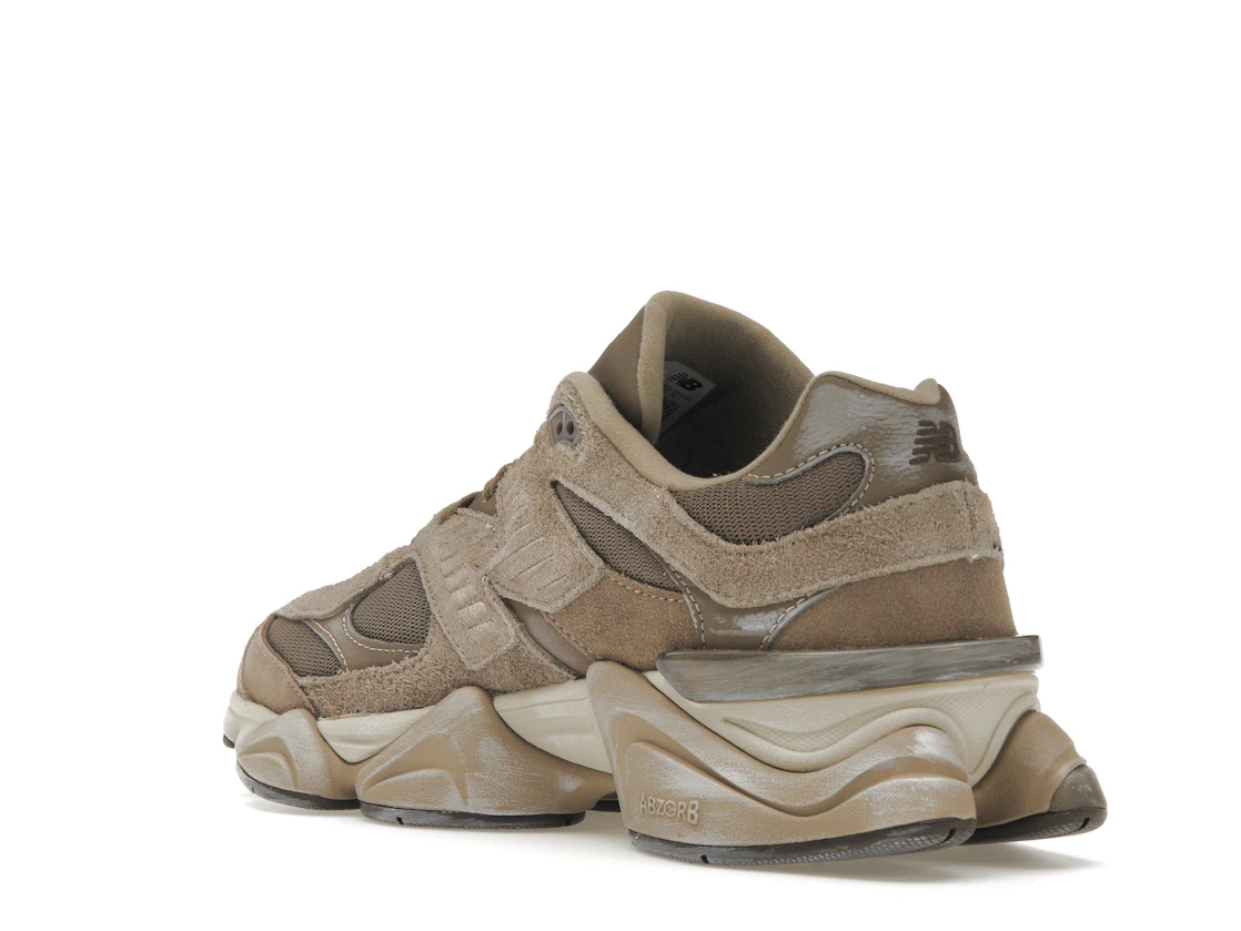 Vue 24 de New Balance 9060 Mushroom Timberwolf