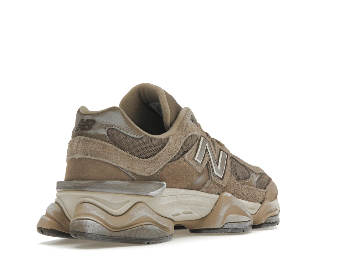 Vue 32 de New Balance 9060 Mushroom Timberwolf
