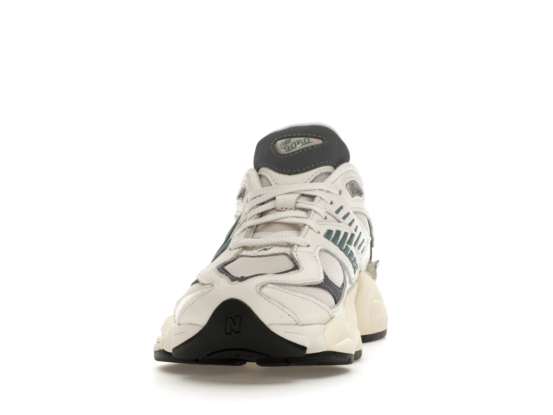 Vue 11 de New Balance 9060 New Spruce