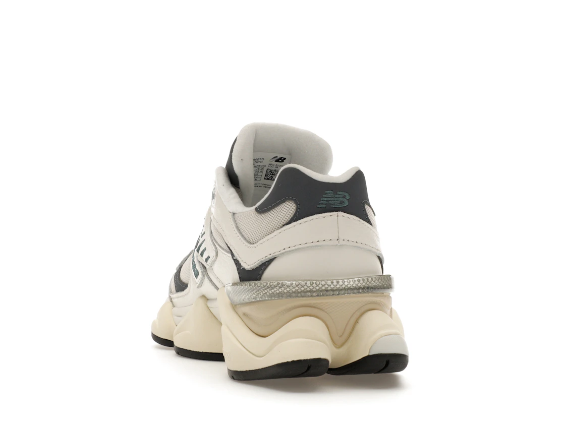 Vue 26 de New Balance 9060 New Spruce