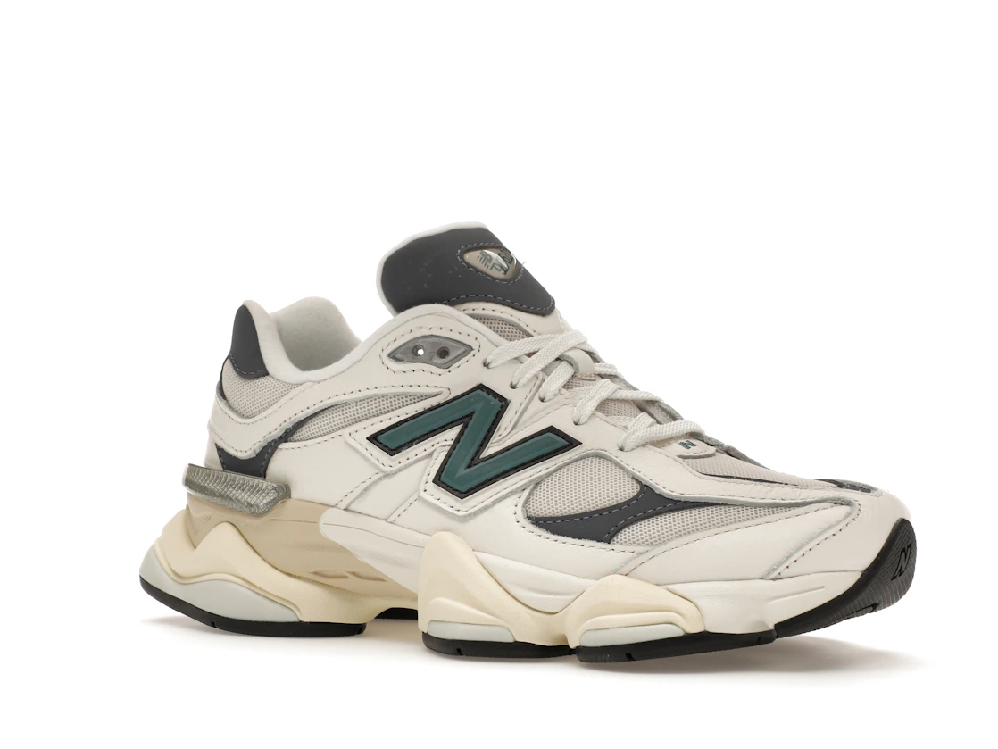 Vue 4 de New Balance 9060 New Spruce