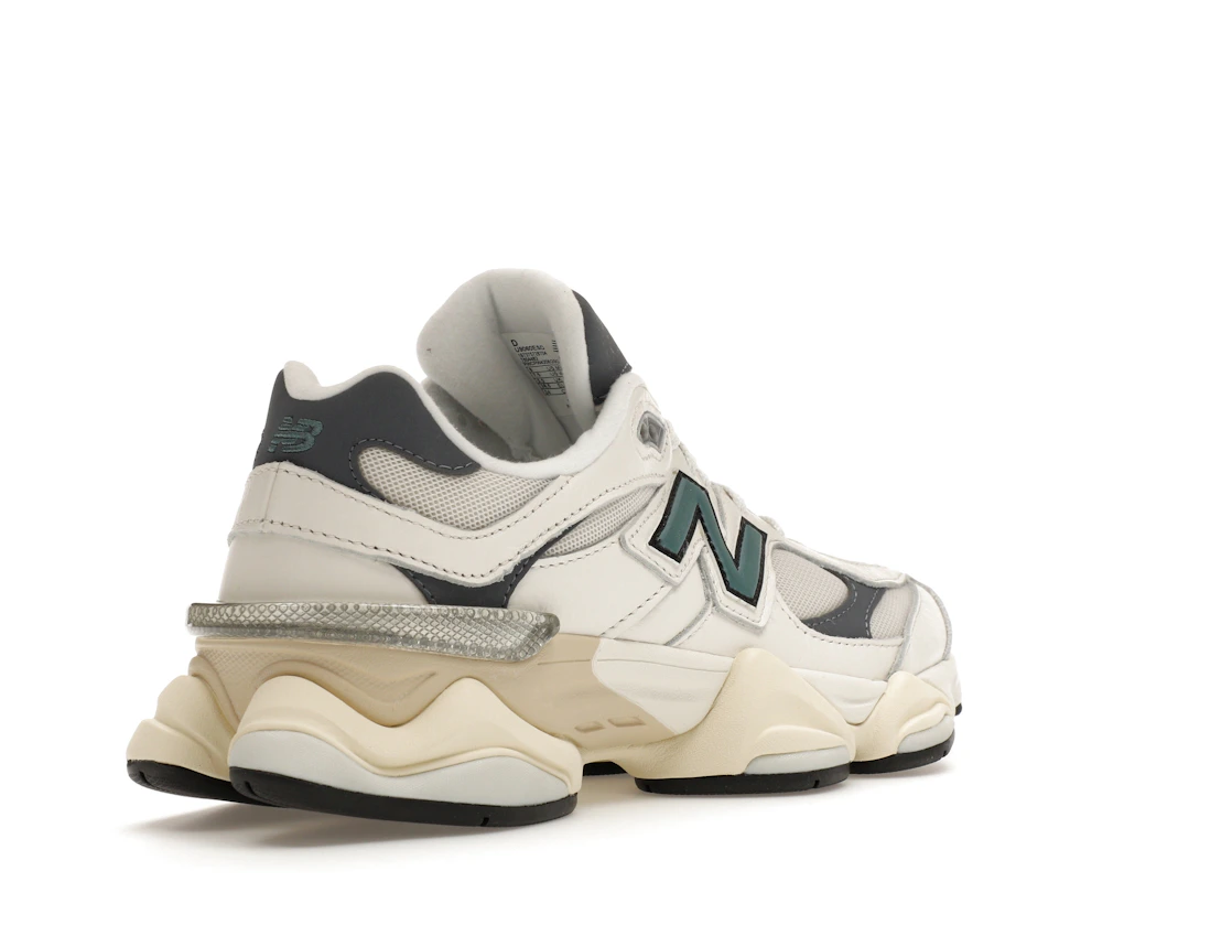 Vue 32 de New Balance 9060 New Spruce
