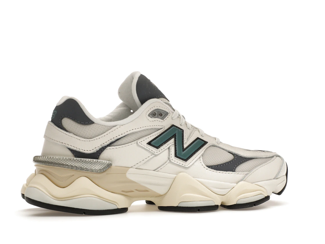 Vue 35 de New Balance 9060 New Spruce