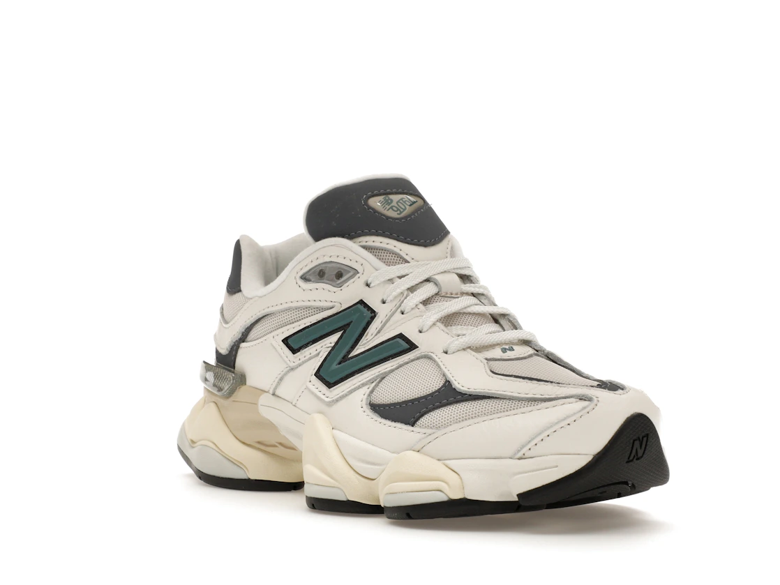 Vue 6 de New Balance 9060 New Spruce