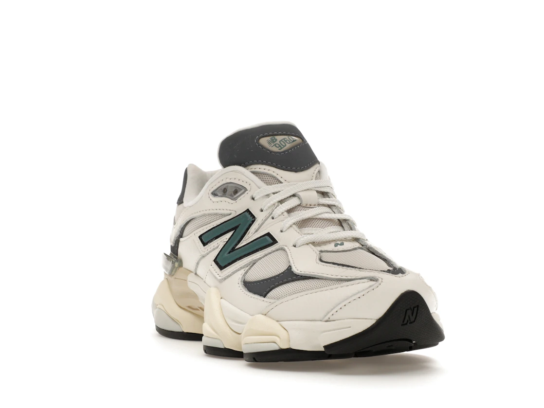 Vue 7 de New Balance 9060 New Spruce