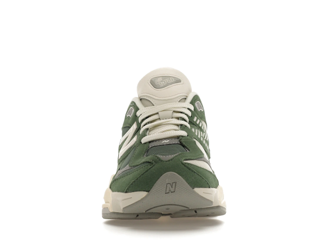 Vue 10 de New Balance 9060 Nori (GS)